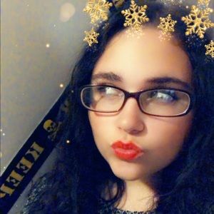 Meet your Posher, Debra